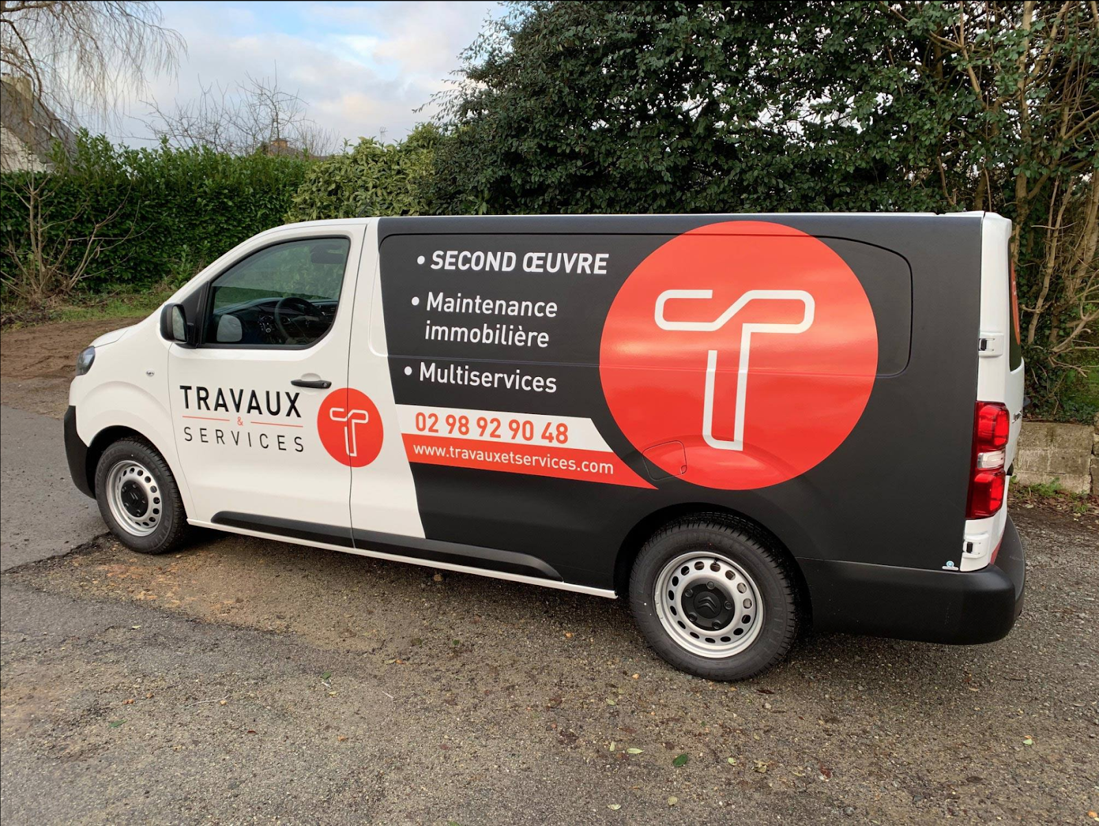 Logo de Travaux et services